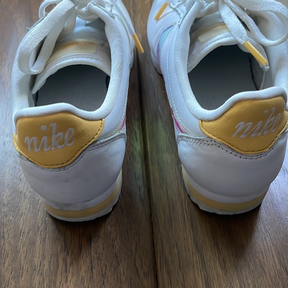 Nike Women’s Cortez Shoes - Picture 5 of 11